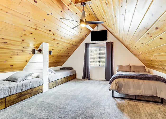 Oasis W/ Hiking Access & Fire Pit Holiday home *