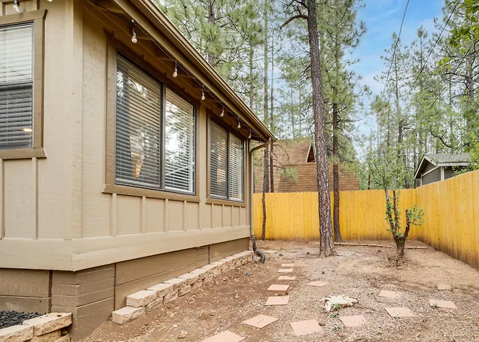 Oasis W/ Hiking Access & Fire Pit