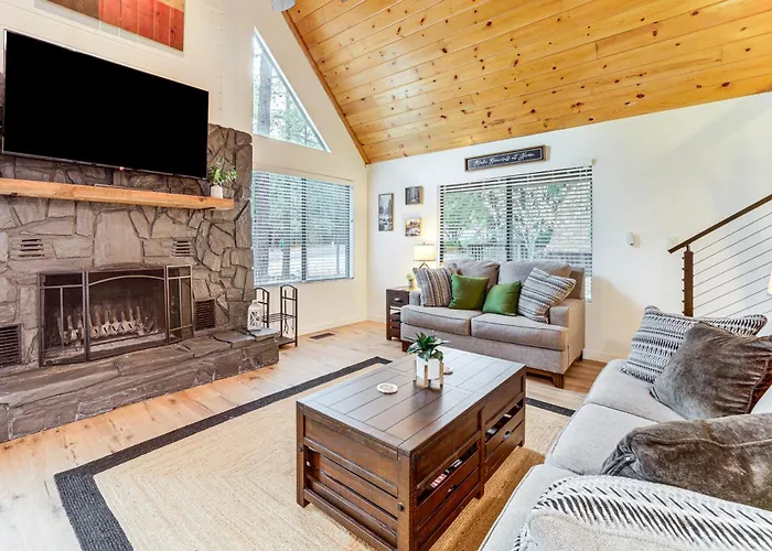 Oasis W/ Hiking Access & Fire Pit